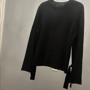 360 Cashmere Classic Black Crew Neck Sweater
